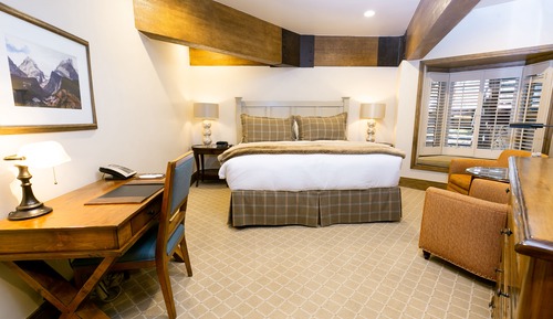 Luxury Townhome, 4 Bedrooms (with Two Hot Tubs)