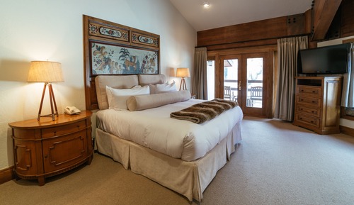 Suite, 3 Bedrooms (Flagstaff)