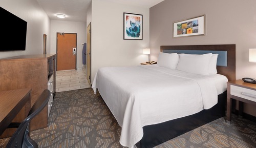 Room, 1 King Bed, Accessible, Non Smoking (Mobility Bathtub w/Grab Bars)