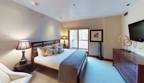 Luxury Condo, 4 Bedrooms (Platinum)