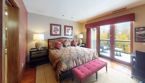 Luxury Condo, Multiple Bedrooms (Platinum)