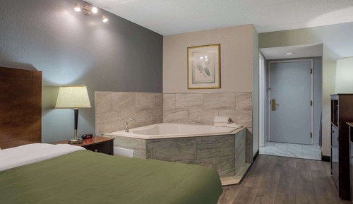 Suite, 1 King Bed with Sofa bed, Non Smoking (Upgrade)