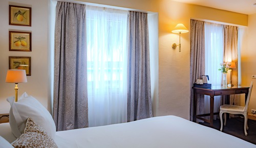 Standard Room (Free wine tasting)