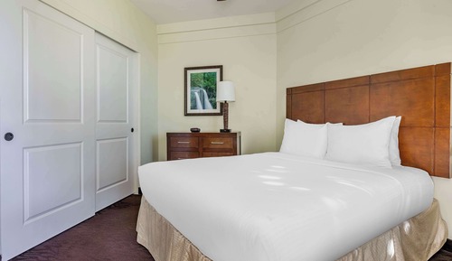 2 BEDROOM OCEANFRONT 1 KG 2 TWNS OR 1QN SUITE