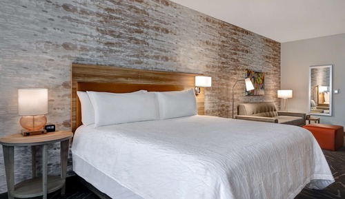 Studio Suite, 1 King Bed, Non Smoking