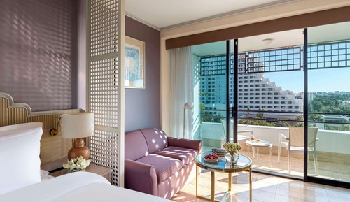 Deluxe Room, 1 King Bed, Sea View
