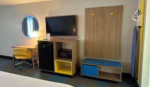 Room, 2 Queen Beds, Non Smoking