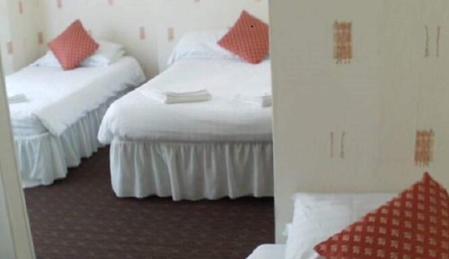Quadruple Room, Ensuite