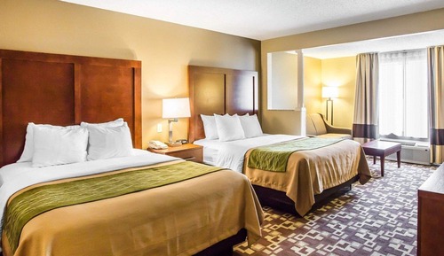 Suite, 2 Queen Beds, Non Smoking