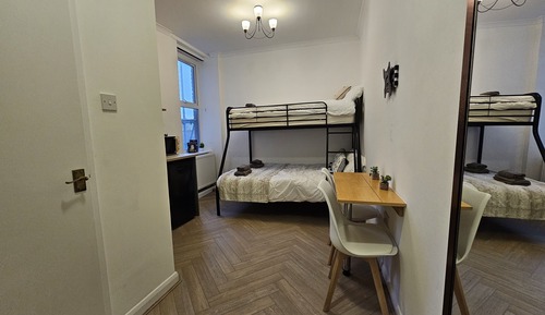 Deluxe Studio, Multiple Beds
