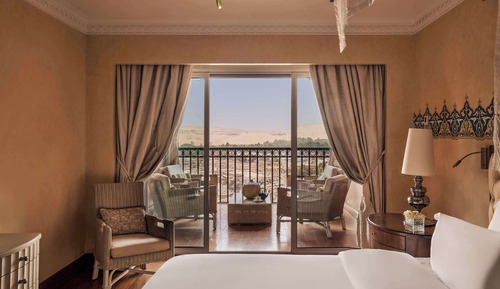 Palace Cataract Suite, 1 King Bed, Garden View