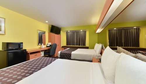 Room, 2 Queen Beds, Accessible, Non Smoking
