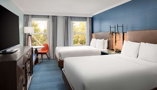 Room, 2 Queen Beds, Accessible (3x3 Shower)
