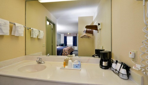 Room, 2 Queen Beds, Smoking