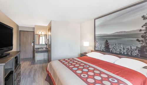 Room, 1 King Bed, Non Smoking (Dog-Friendly)