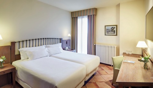 Classic Twin Room