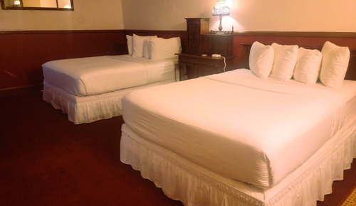 2 Queen Beds Standard