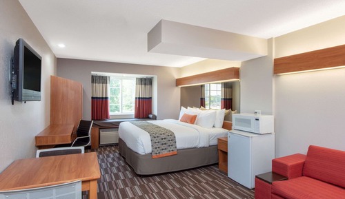 Studio Suite, 1 King Bed, Non Smoking