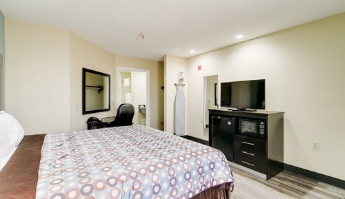 Room, 1 King Bed, Non Smoking