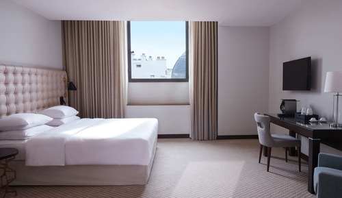 Premium Suite (Regency)
