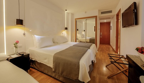 Triple Room