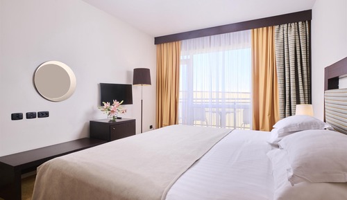Suite, Balcony