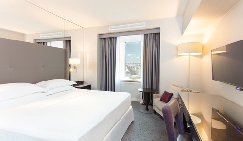Executive Room, 1 King Bed, Non Smoking
