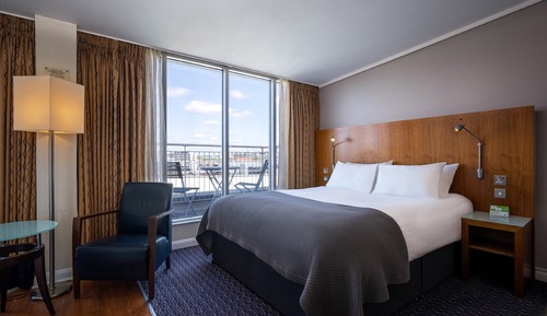 Premium Room, 1 King Bed, Balcony