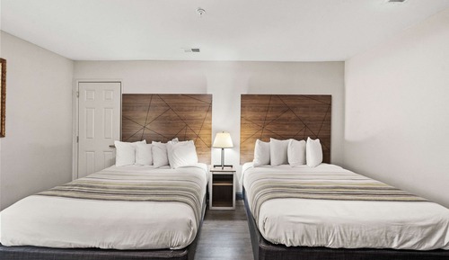 Suite, Multiple Beds, Non Smoking