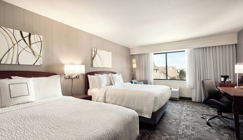 Room, 2 Queen Beds, Non Smoking