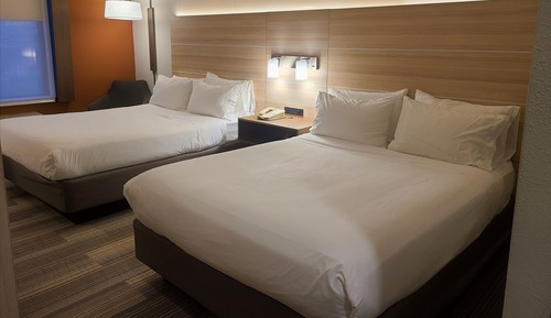 Standard Room, 2 Queen Beds, Accessible (Communication, Roll-In Shower)