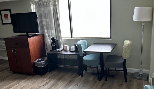 Basic Single Room, 1 King Bed, Sea View, Sea Facing