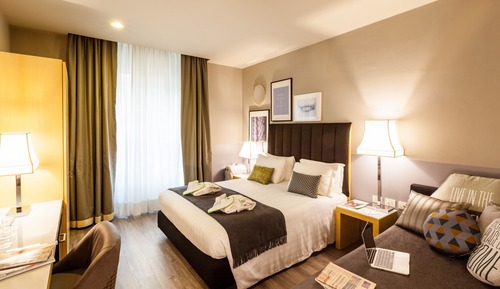 Premium Room, 1 King Bed with Sofa bed