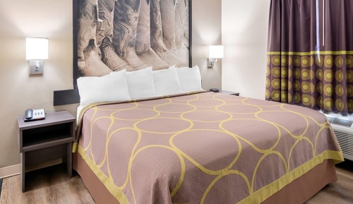 Room, 1 King Bed, Hot Tub