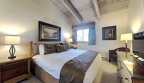 Deluxe One Bedroom plus Loft ~ D3B