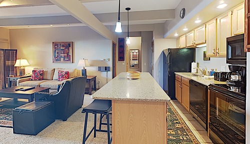 Deluxe One Bedroom ~ C2B