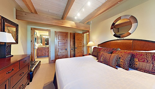 Deluxe Two Bedroom ~ D2D