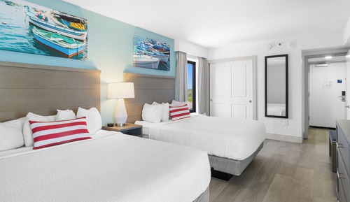 Pinnacle Oceanfront Deluxe One Bedroom End Suite