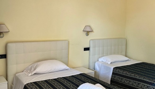 Basic Quadruple Room, 2 Double Beds, Ground Floor