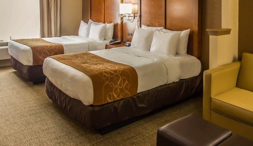 Suite, Non-Smoking, 2 Queen Beds with Sofa Bed