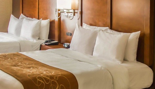 Suite, Non-Smoking, 2 Queen Beds Accessible with Sofa Bed