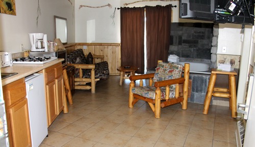 Family Suite, 1 Bedroom, Jetted Tub, Lake View