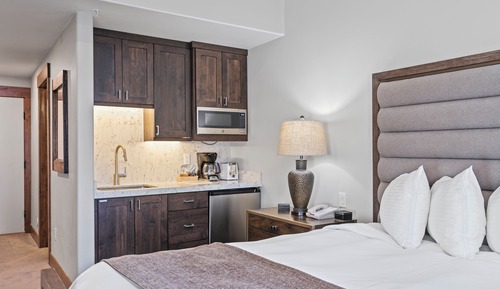 Condo, 3 Bedrooms