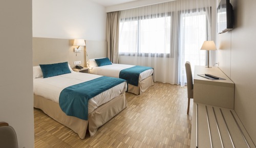 Deluxe Double Room Single Use, Balcony