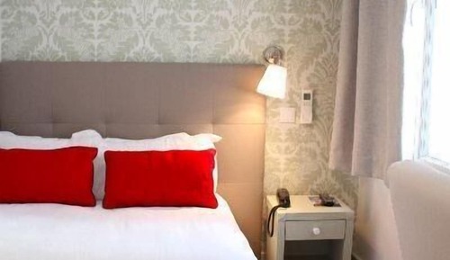 Classic Single Room