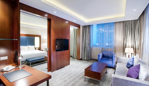 Suite, 1 Bedroom, Accessible Bathtub, Club Lounge Access (Living Lounge Access)