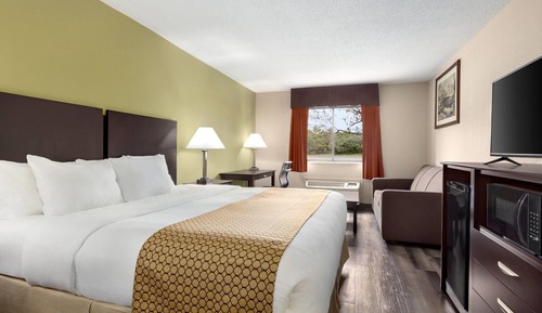 Standard Room, 1 King Bed