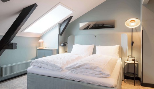 Standard Room, 1 Queen Bed