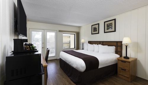 Signature Room - 1 King Bed