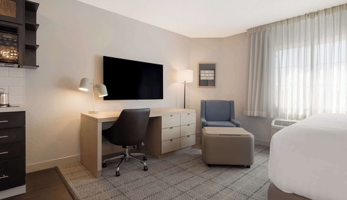 Studio Suite, 1 Queen Bed, Accessible (Mobility Tub)